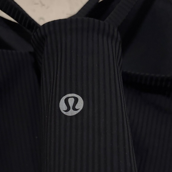 lululemon Like A Cloud Long Line Ribbed Bra. Worn Once. No Signs of Wear! - Picture 2 of 8